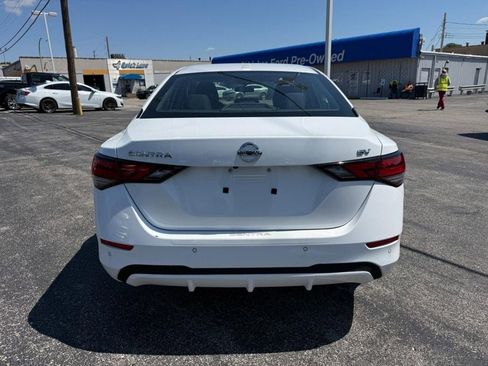 Used 2021 Nissan Sentra SV FWD image 9