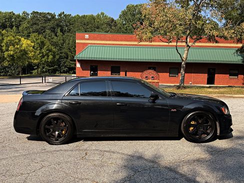 Used 2014 Chrysler 300 SRT8 w/ Leather Interior Group RWD image 4