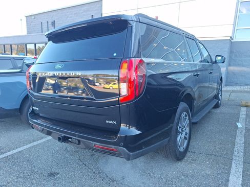 Used 2025 Ford Expedition Max Active image 5