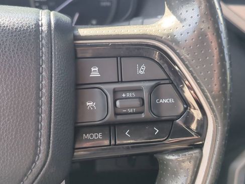 Used 2022 Toyota Tundra SR5 w/ SR5 Convenience Package image 28