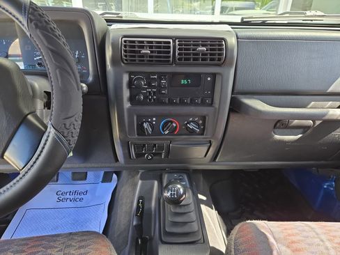 Used 1999 Jeep Wrangler SE AWD/4WD image 21