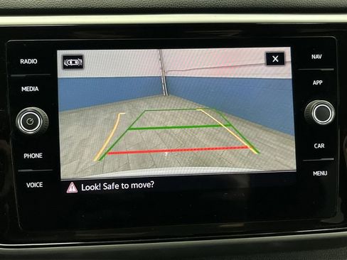 Used 2022 Volkswagen Atlas Cross Sport SEL Premium R-Line image 11