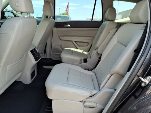 Certified 2023 Volkswagen Atlas SE FWD image 21