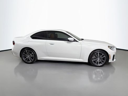 Used 2025 BMW 230i xDrive Coupe w/ Premium Package image 5