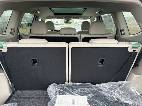 New 2026 Volkswagen Atlas SEL image 19