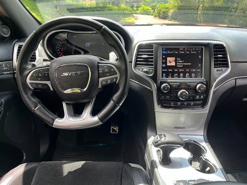 Used 2015 Jeep Grand Cherokee SRT AWD/4WD image 19
