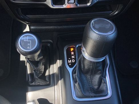 Used 2022 Jeep Wrangler Unlimited Sport AWD/4WD image 26