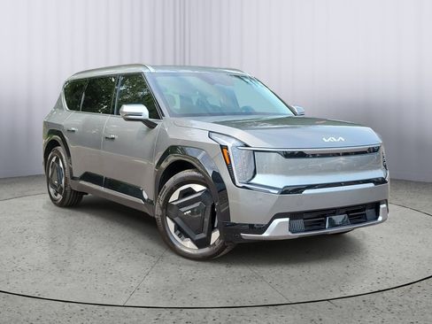 Used 2024 Kia EV9 Land AWD/4WD image 1