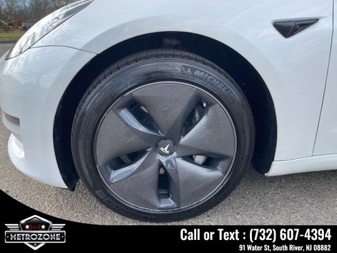 Used 2023 Tesla Model 3 Standard Range image 28