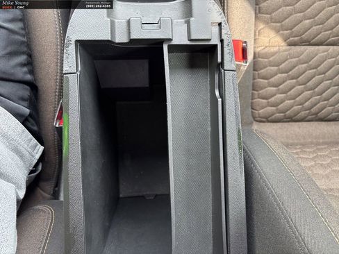 Certified 2019 Chevrolet Equinox LT image 29