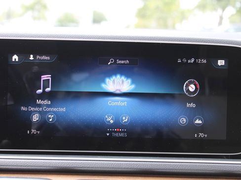 Certified 2022 Mercedes-Benz GLE 350 4MATIC w/ Premium Package image 21