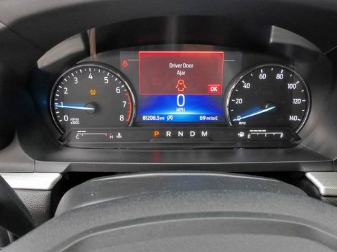 Used 2020 Ford Explorer XLT w/ Equipment Group 202A image 25