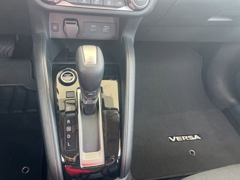 Used 2025 Nissan Versa SR w/ Trunk Package FWD image 17