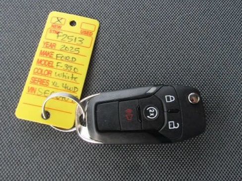 Used 2025 Ford F350 XL w/ XL Chrome Package image 24