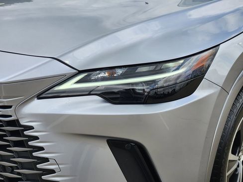 Used 2025 Lexus RX 350 Premium w/ Accessory Package (Z1) image 9
