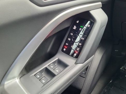 Certified 2025 Audi Q5 Premium Plus w/ Premium Plus AWD/4WD image 19