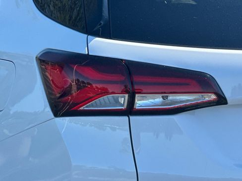 Used 2023 Chevrolet Equinox Premier FWD image 48