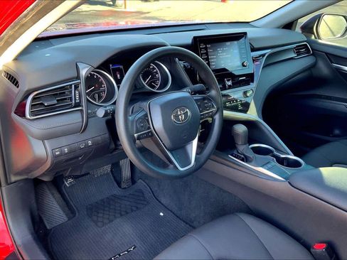 Used 2023 Toyota Camry LE image 18