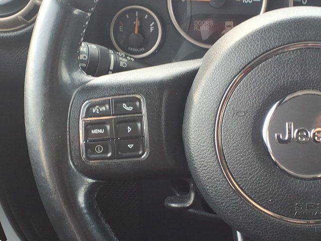 Used 2016 Jeep Wrangler Unlimited Sahara AWD/4WD image 12