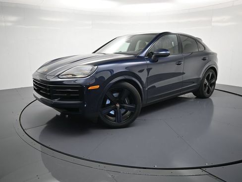 Used 2025 Porsche Cayenne Coupe AWD/4WD image 1