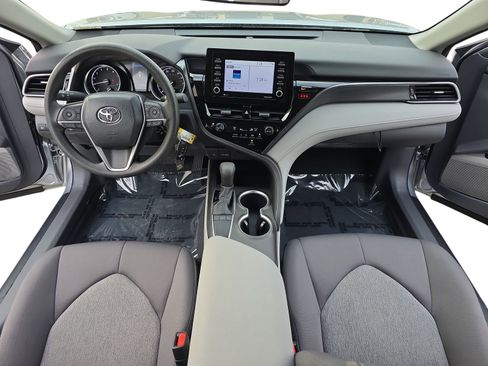 Used 2023 Toyota Camry LE image 15