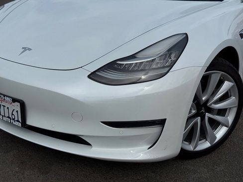 Used 2018 Tesla Model 3 Long Range image 3