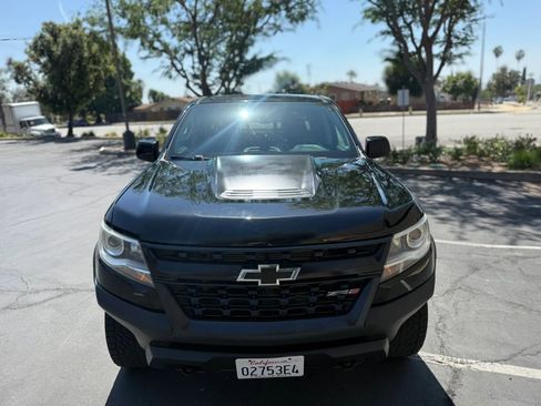 Used 2018 Chevrolet Colorado ZR2 w/ ZR2 Midnight Special Edition image 3