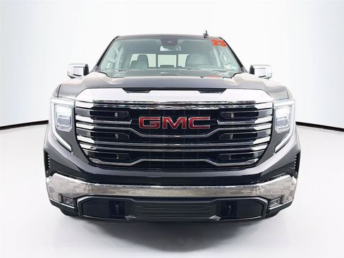 Used 2023 GMC Sierra 1500 SLT w/ SLT Premium Package AWD/4WD image 6