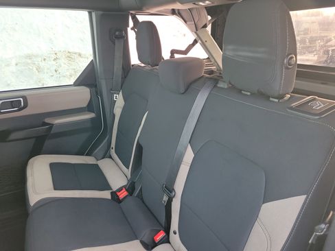 Used 2022 Ford Bronco Big Bend image 16