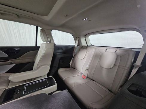 Used 2020 Lincoln Aviator Reserve w/ Equipment Group 201A image 23