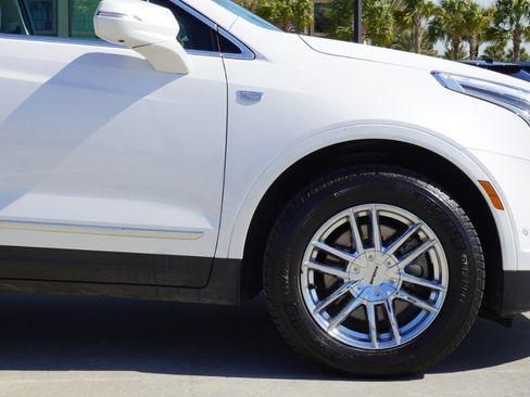 Used 2020 Cadillac XT5 Premium Luxury image 9