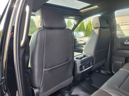 Used 2025 Chevrolet Silverado 1500 High Country w/ Technology Package image 17