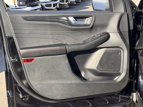 Used 2025 Ford Escape ST-Line Select image 16