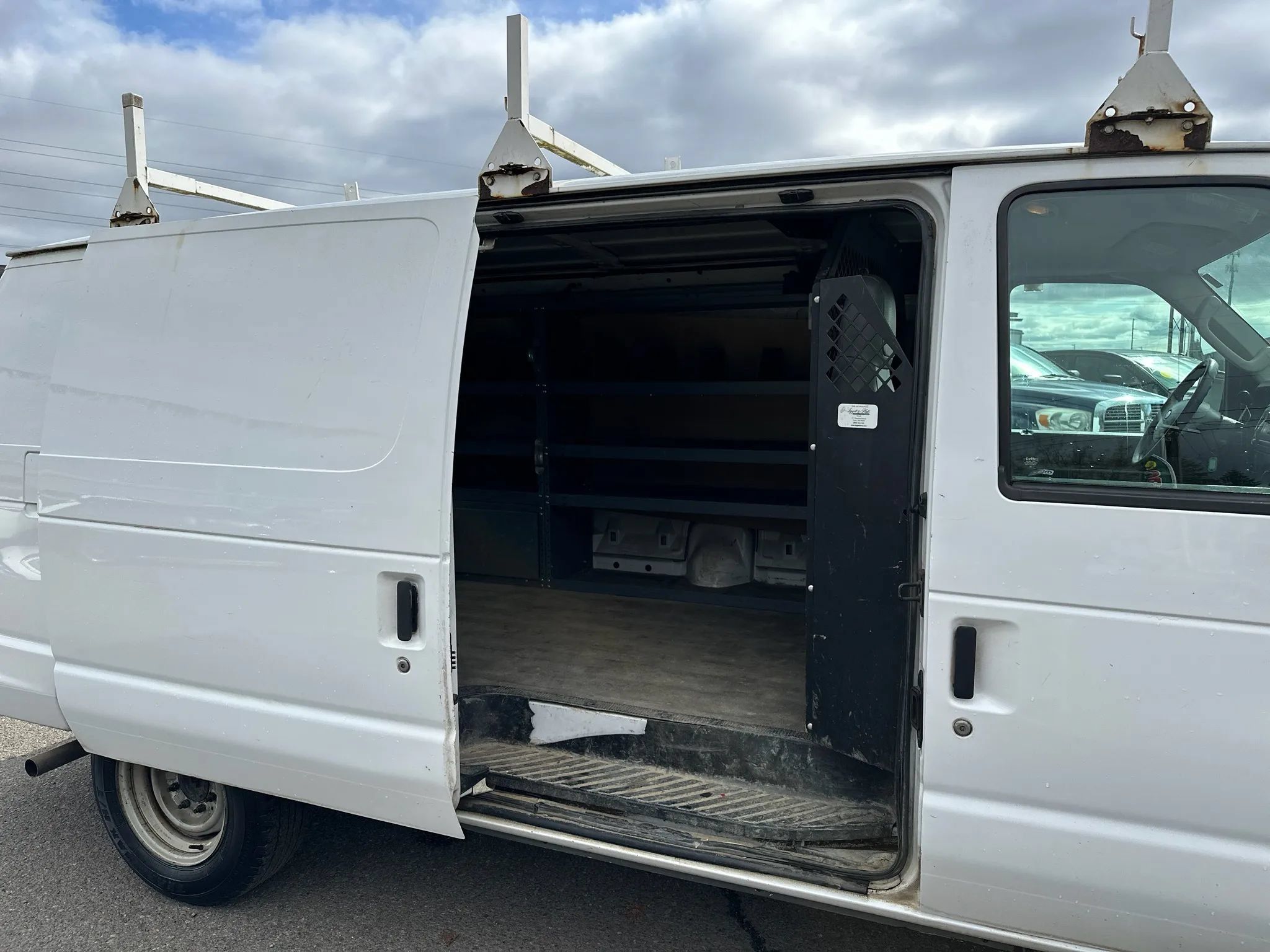 Used 2011 Ford E-150 and Econoline 150 w/ Commercial Cargo Van Pkg RWD image 12