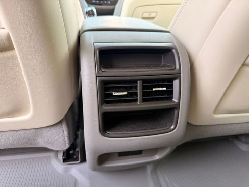 Used 2020 Cadillac XT5 Premium Luxury FWD image 24