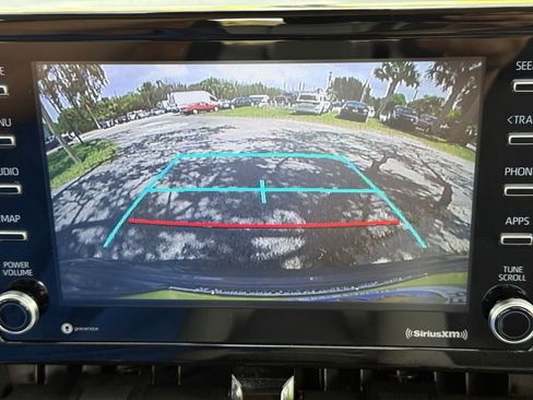 Used 2021 Toyota Corolla LE image 13