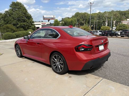 Used 2022 BMW 230i Coupe w/ Convenience Package RWD image 6