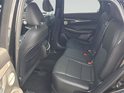 Used 2023 INFINITI QX55 Essential AWD/4WD image 12