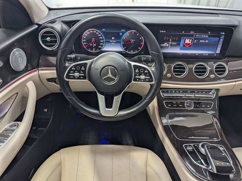 Used 2020 Mercedes-Benz E 450 4MATIC Sedan w/ Premium Package image 7
