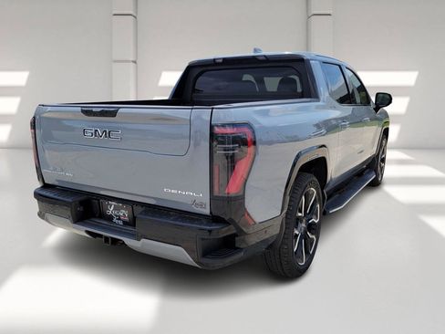 New 2025 GMC Sierra EV Denali image 5