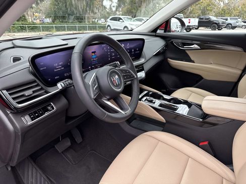 Used 2025 Buick Envision Preferred image 21