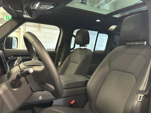 Used 2025 Land Rover Defender 110 S image 6