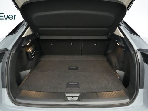 Used 2024 Nissan Ariya AWD image 8