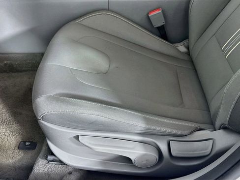 Used 2025 Hyundai Elantra SEL FWD image 24