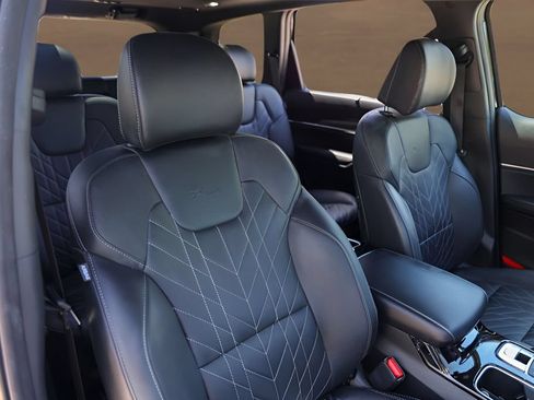 Used 2024 Kia Telluride SX X-Line AWD/4WD image 32