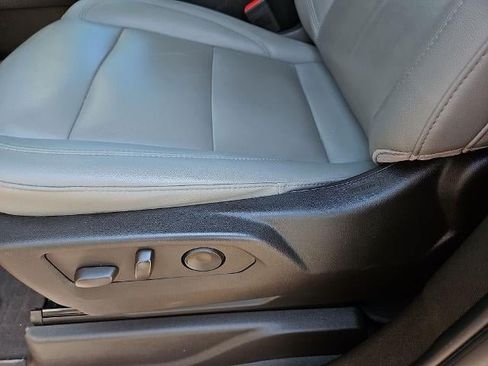 Used 2023 Chevrolet Tahoe LT w/ Luxury Package RWD image 21