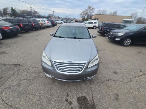 Used 2013 Chrysler 200 Touring image 22