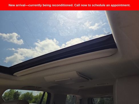 Used 2018 Chevrolet Tahoe Premier AWD/4WD image 11