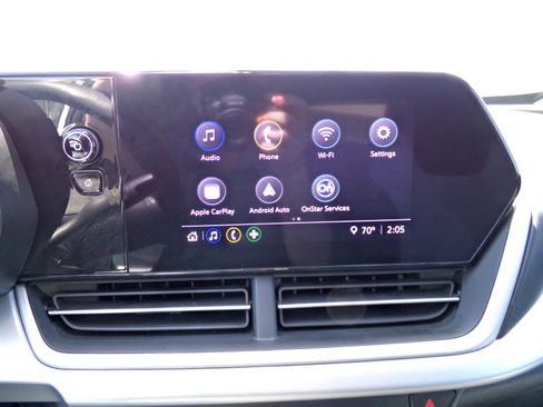 Used 2025 Chevrolet Trax LS image 8