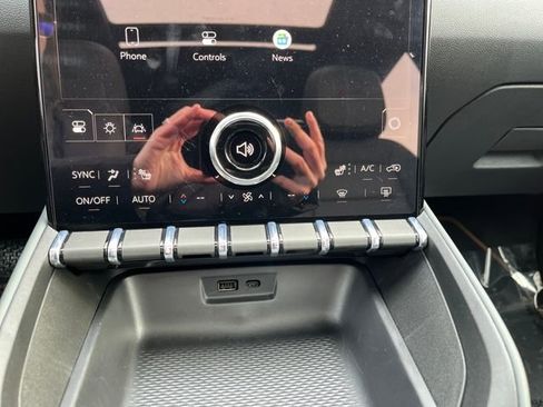 New 2026 GMC Terrain AT4 image 18